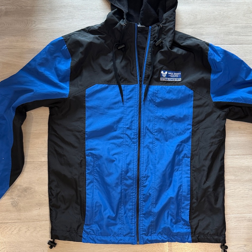 Walt Disney World Blue and Black Men's Jacket Size L